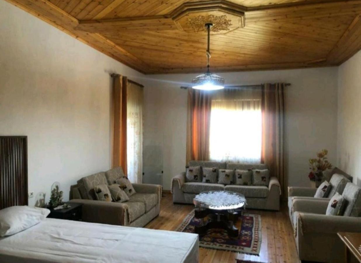 Miziriguesthouse Gjirokastër المظهر الخارجي الصورة
