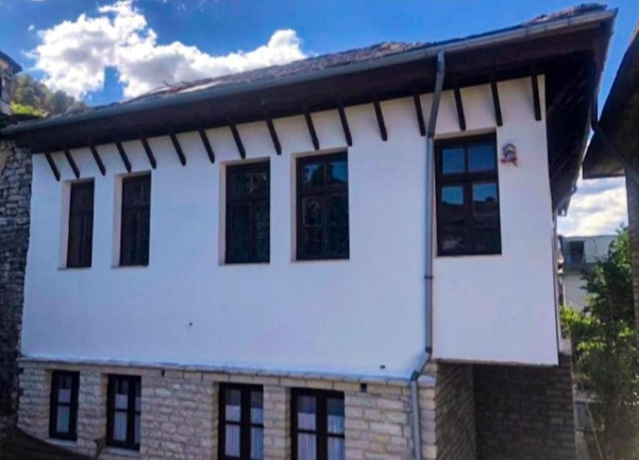 Miziriguesthouse Gjirokastër المظهر الخارجي الصورة