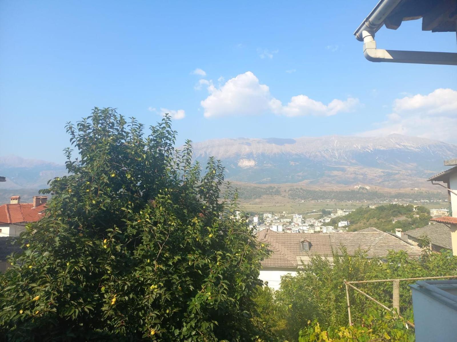Miziriguesthouse Gjirokastër المظهر الخارجي الصورة